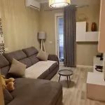 Rajmonda's House Apartman *