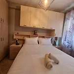 Rajmonda's House Apartman *