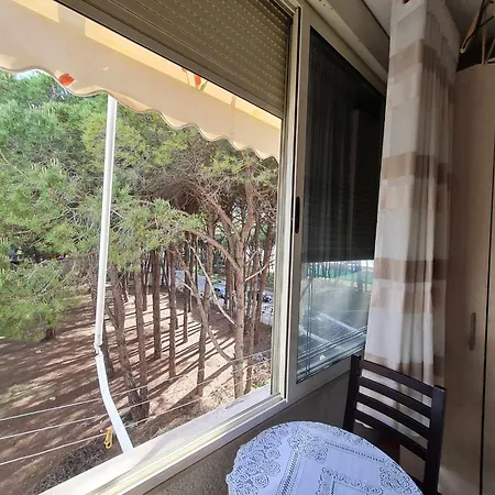 Golem Rajmonda's House Apartment